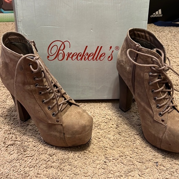 Breckelles Shoes - Breckelle’s “Britney-01” Bootie
